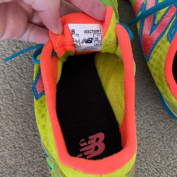 New Balance Women’s Track Running Flats - Picture 6 of 6